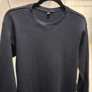 Womens medium, navy long sleeve, waffle crewneck